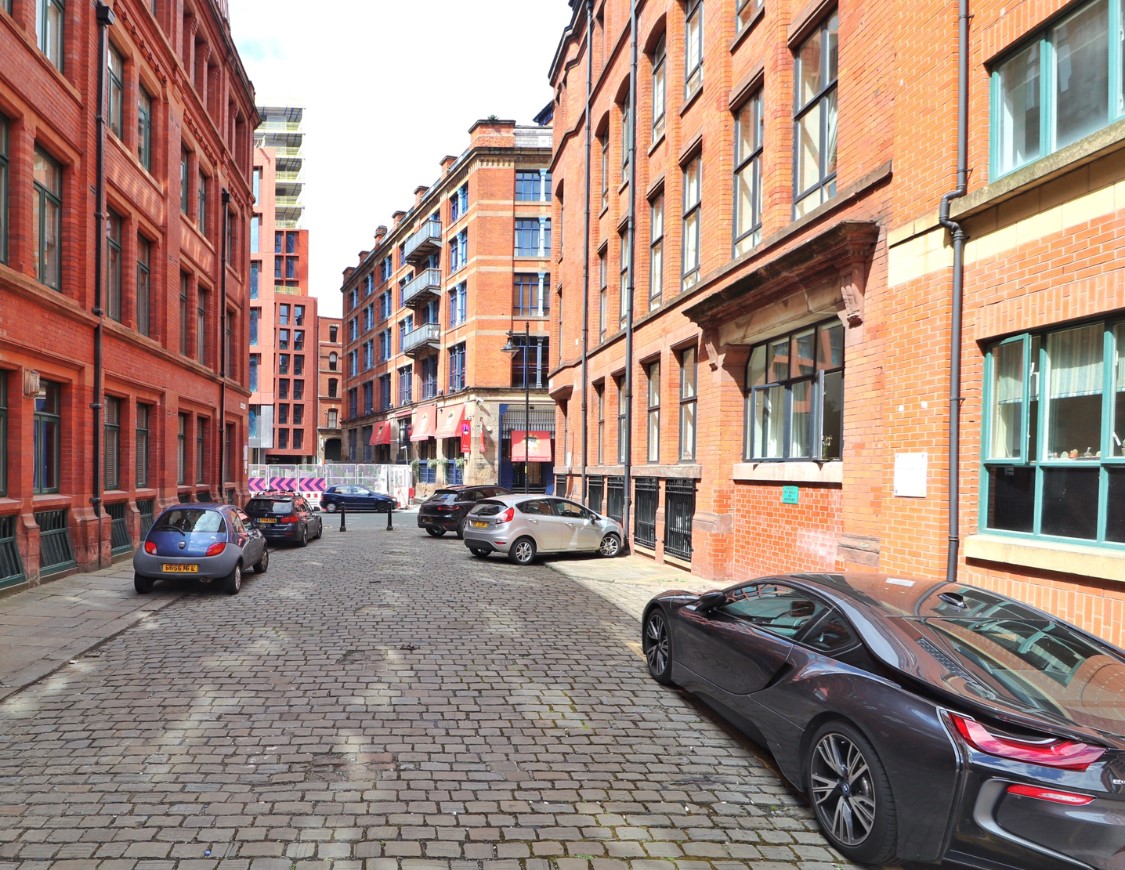 1780658284Street.jpg